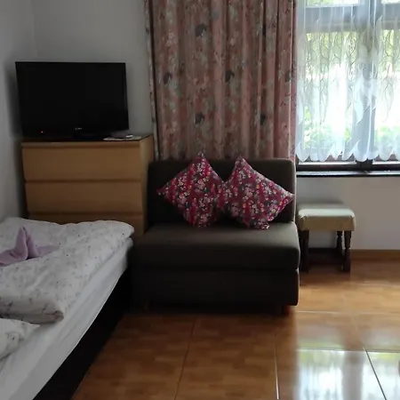 Pod Vejmutovym Lesom Kremnica