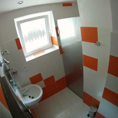 Pod Vejmutovym Lesom