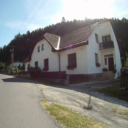 Appartement Pod Vejmutovym Lesom *